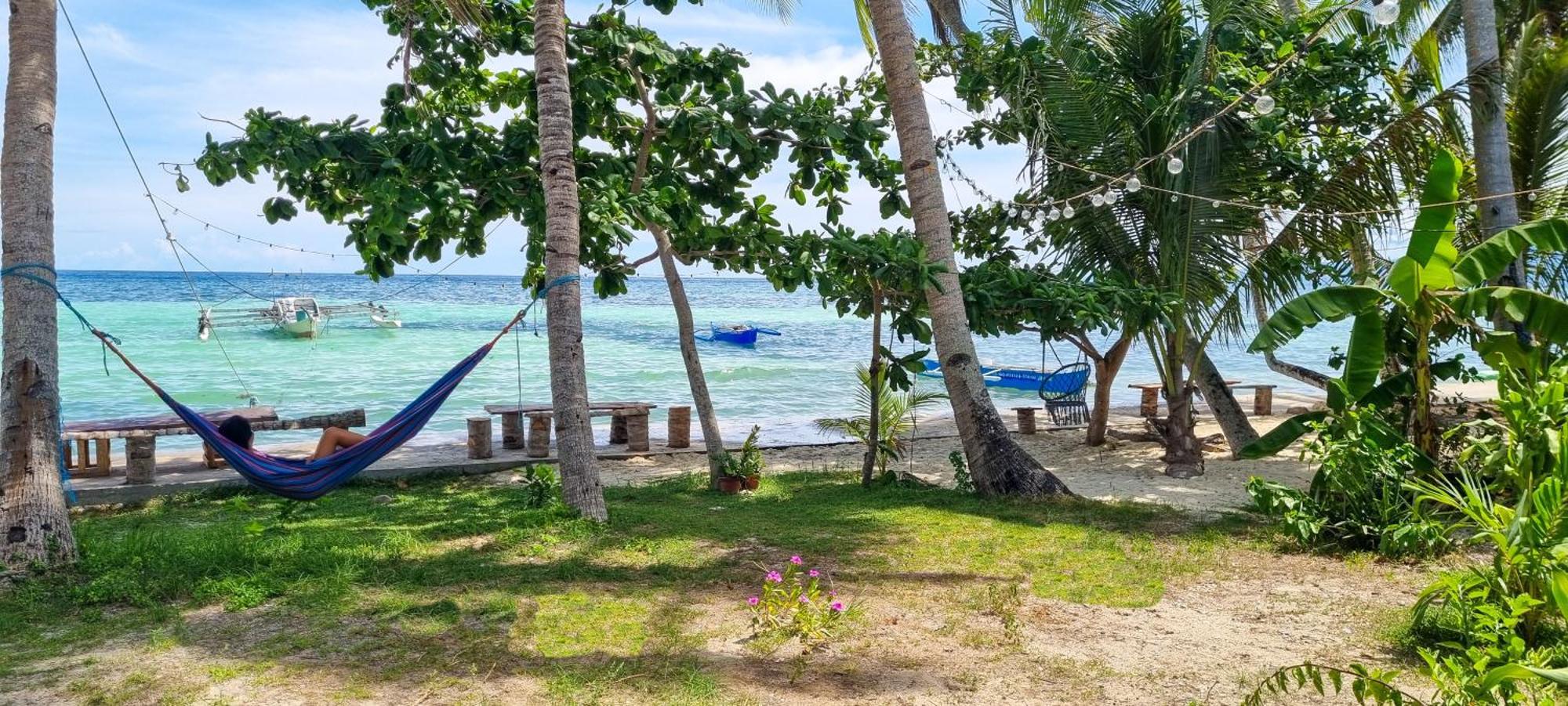 Blue House Backpackers Siquijor Vandrehjem San Juan  Eksteriør billede
